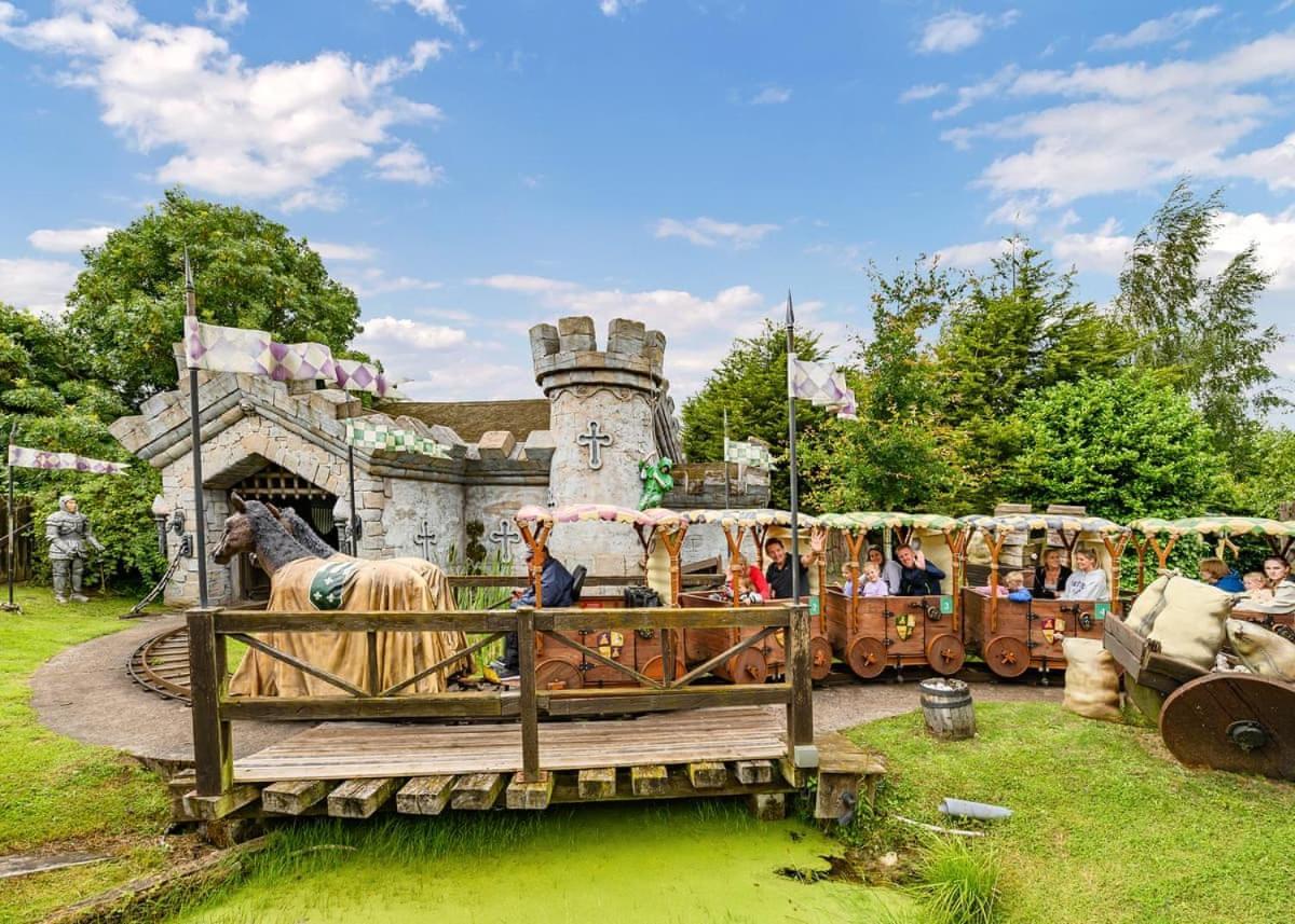 Wild Acre Village At Sundown Adventureland 雷特福德 外观 照片